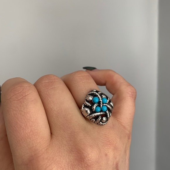 💜 3/$50 vintage Avon adjustable turquoise ring - Picture 6 of 9